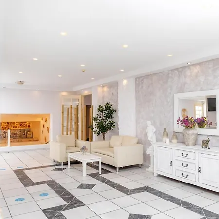 Golden Coast Naxos 4*